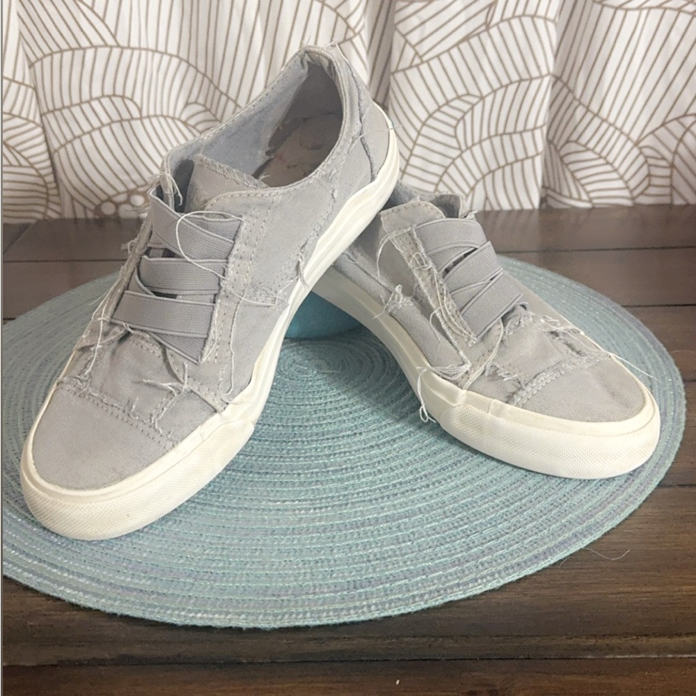 Women's Casual Grey Sneakers